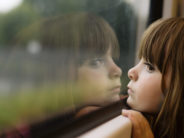 Snappy Comebacks to the “NEVER LEAVE YOUR CHILD IN THE CAR FOR EVEN A MINUTE!” Crazies Little girl looking through window