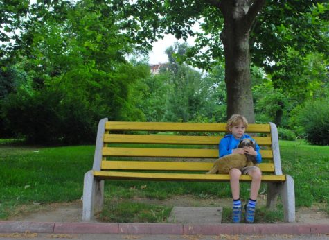 It's a lot more fun when a bunch of kids start hanging out at the park. 