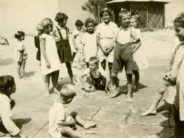 HELP NEEDED: Mom of Girl, 11, Wants to Go Free-Range, Needs Some Neighbors to Do The Same! Has the idea of kids playing outside on their own become as old-fashioned as pinafores?